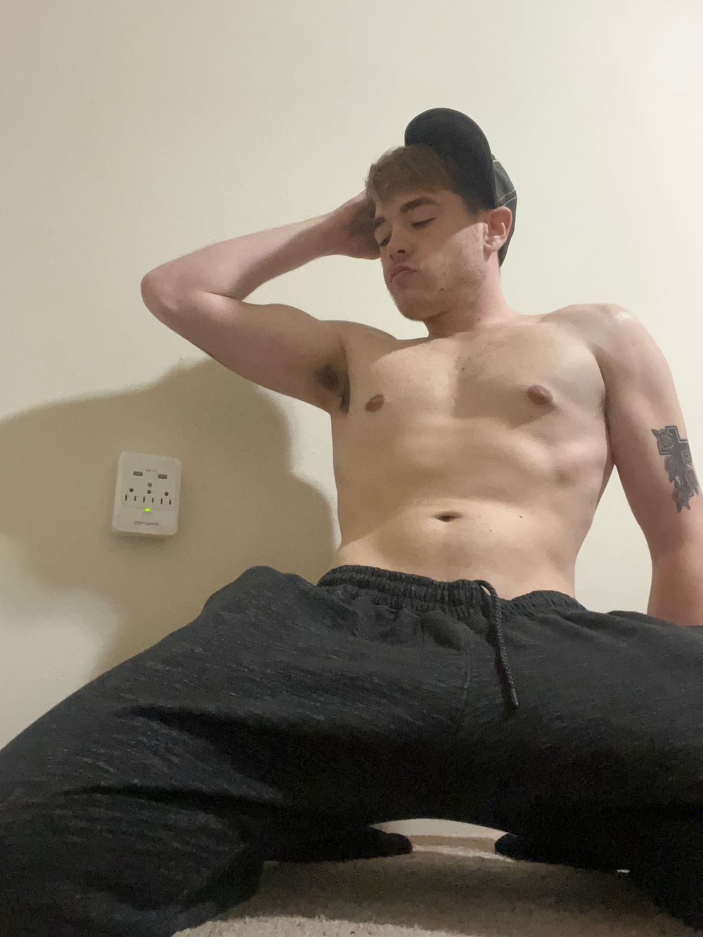 italiantwinks OnlyFans profile picture