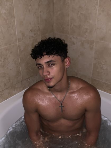 yourprettybadboyy OnlyFans picture