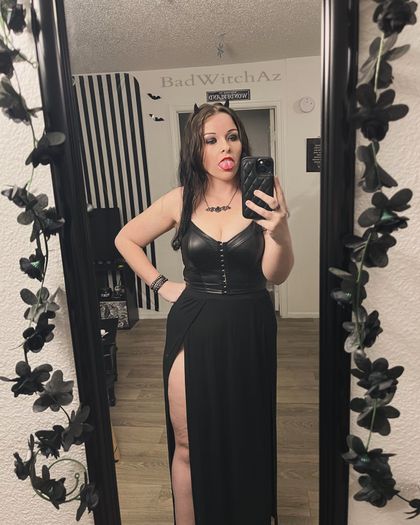 badwitch_az OnlyFans picture