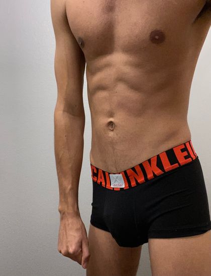 valentinoxl8in OnlyFans picture
