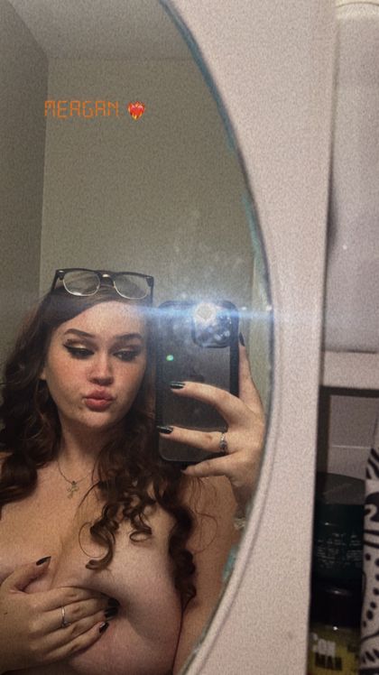 megz_of OnlyFans picture