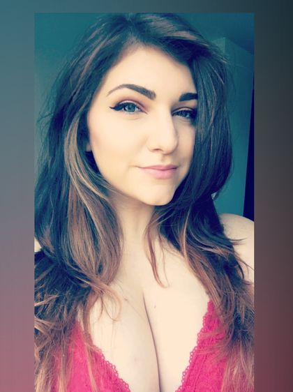 34hhgamergirlhannah OnlyFans picture