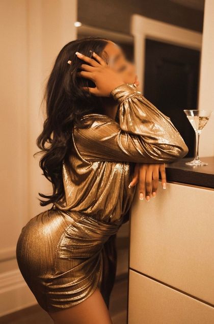 inessalove OnlyFans picture