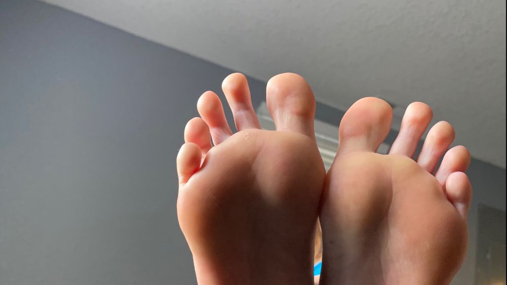 bella_barefoot OnlyFans profile picture