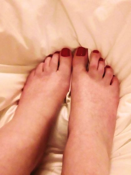 fififeet_aw OnlyFans picture