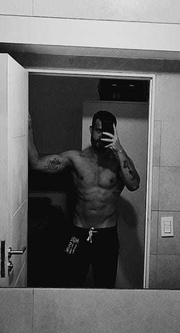 leogapi OnlyFans picture
