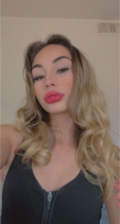 Best Hot Bratbriana OnlyFans Accounts | FansMetrics.com