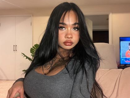 urpreciousruby OnlyFans picture
