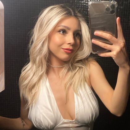 emilypo OnlyFans picture