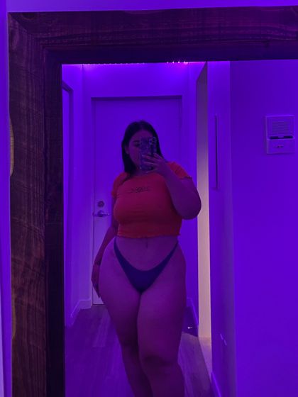 letriangledesbernudes OnlyFans picture