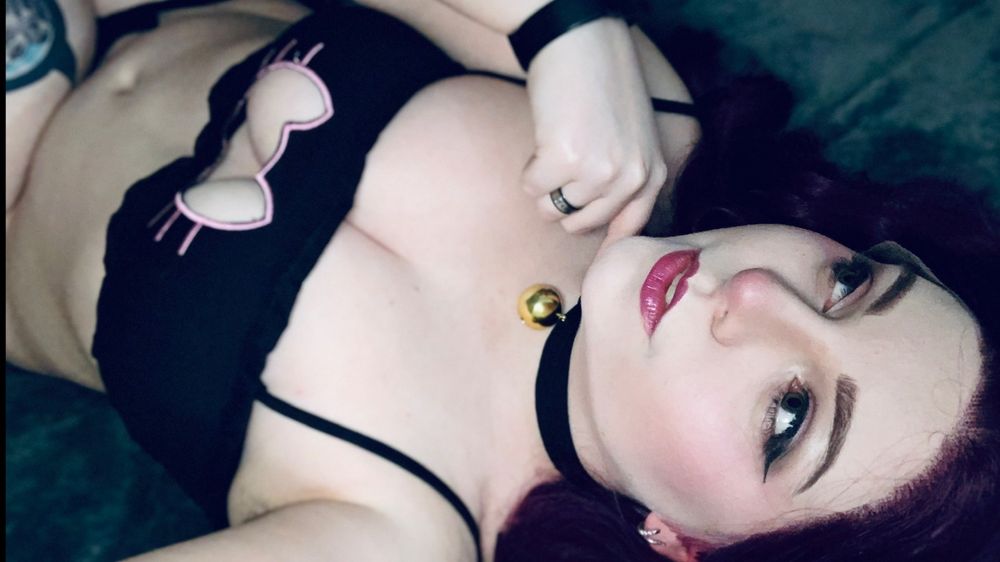 lustfullylonely OnlyFans profile picture