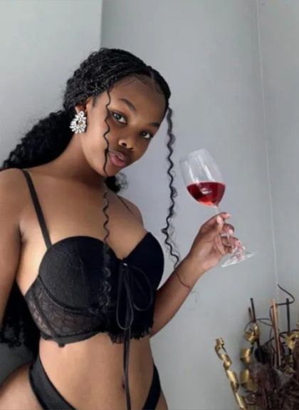 emiiejane OnlyFans picture