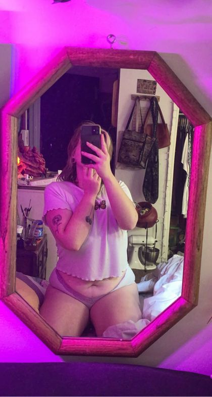 wiltedlily OnlyFans picture
