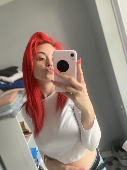 u27403675 OnlyFans picture