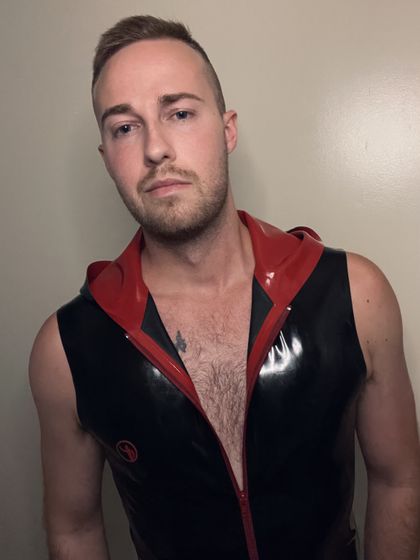 wholesomerubber OnlyFans picture
