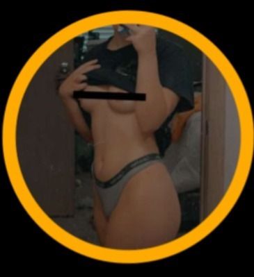 petitewetbunnie OnlyFans picture