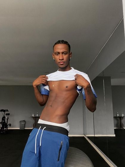 aronx2a OnlyFans picture