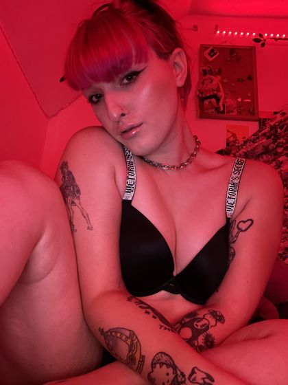 strawberrysudz OnlyFans picture