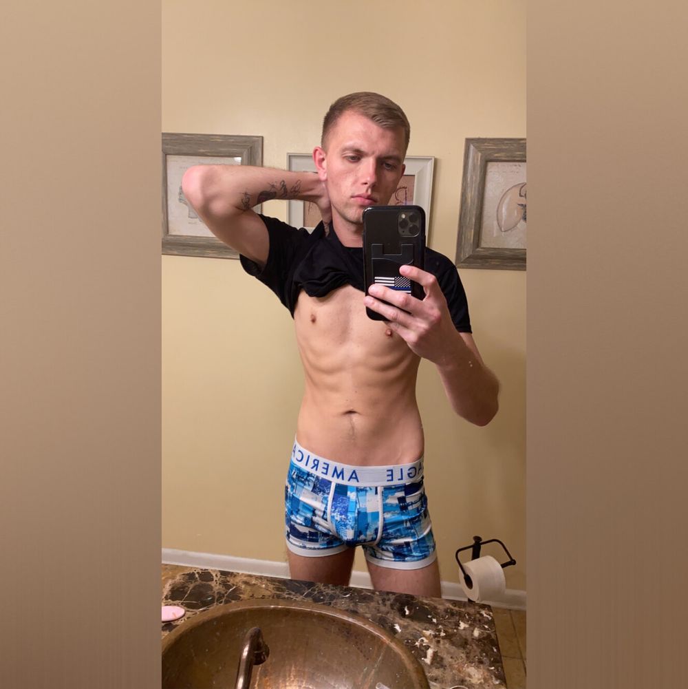 loverboi32 OnlyFans profile picture