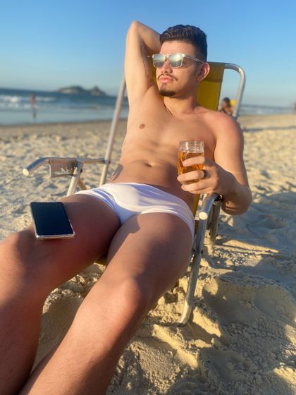 gustamantedot OnlyFans picture