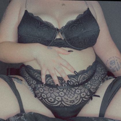 gothmommie OnlyFans picture