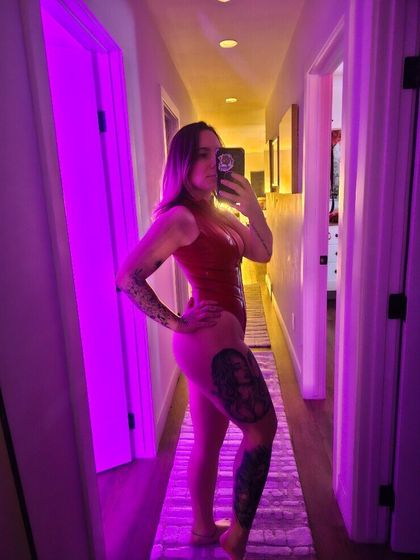 latexbrat OnlyFans picture