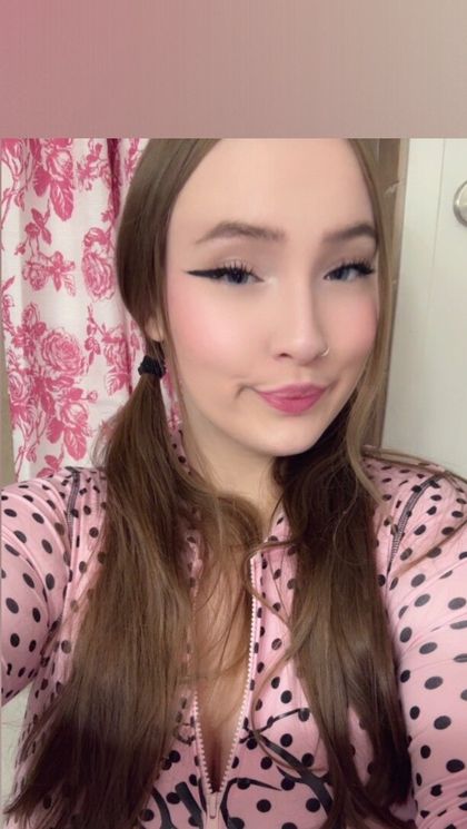 strawberryshortcakeee OnlyFans picture