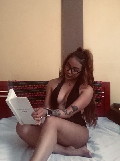 karmapantyhosemodel OnlyFans picture