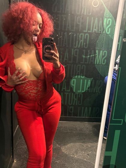 yummieyemaya OnlyFans picture