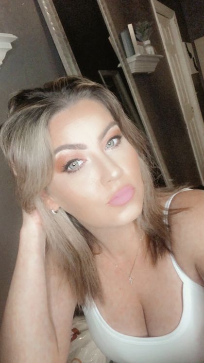 chica12020 OnlyFans picture