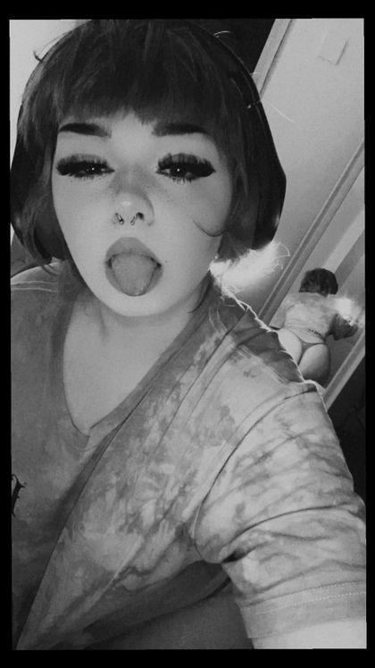 cuteandcurveypremium OnlyFans picture