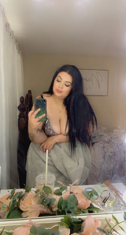rachel.love OnlyFans picture