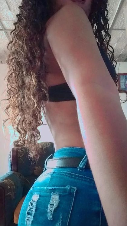 valegomez03 OnlyFans picture