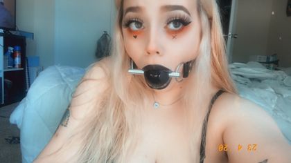 urlocalgothgirl OnlyFans picture