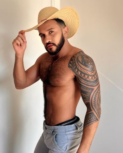 carlossavio14 OnlyFans picture