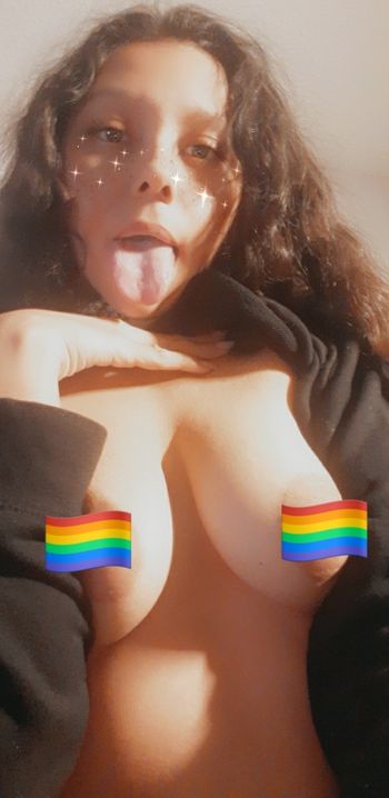 Nena Love