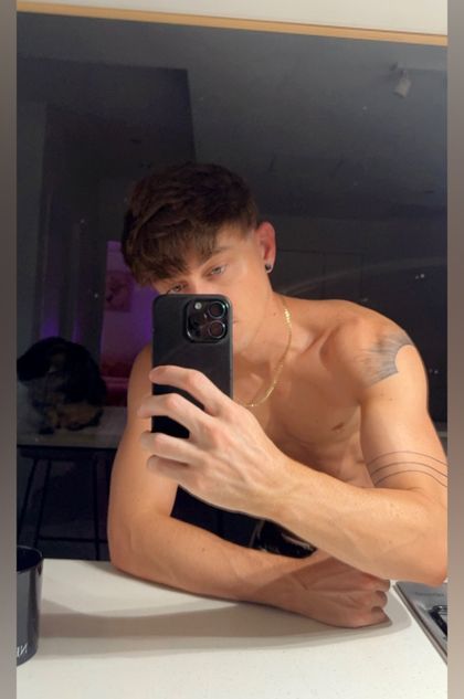 kvh_69 OnlyFans picture