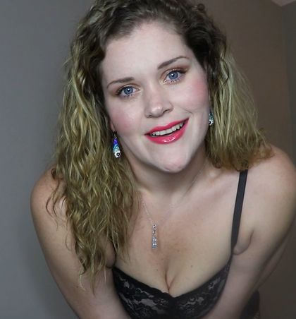 goddesslisalux OnlyFans picture