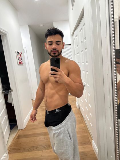 romerolulo OnlyFans picture