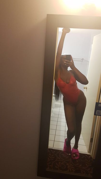 nikkiof OnlyFans picture
