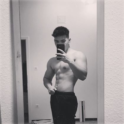 u195547727 OnlyFans picture
