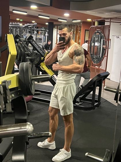 ton6371 OnlyFans picture