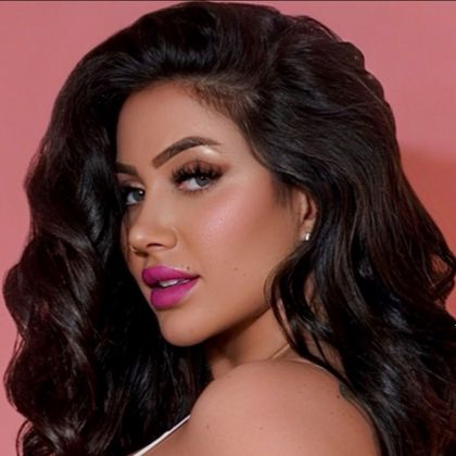 Best Hot Ornella_amora OnlyFans Accounts | FansMetrics.com