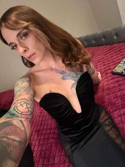 dommequeenlunalure OnlyFans picture