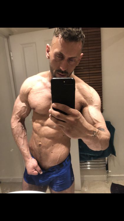 u92985916 OnlyFans picture