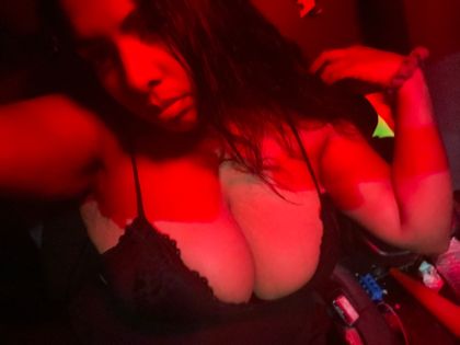 salattes OnlyFans picture