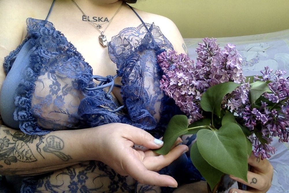 lilacblossomed OnlyFans profile picture
