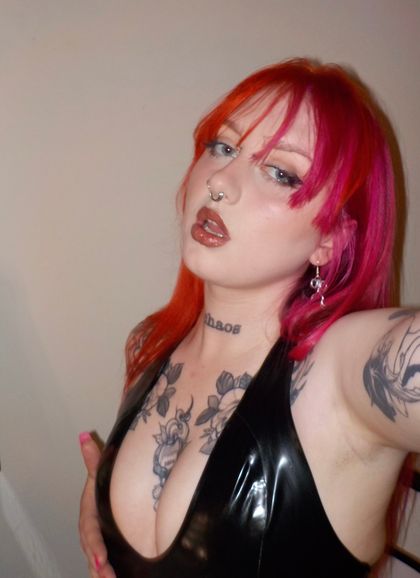 porcelainerose OnlyFans picture