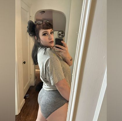 violetbelladonna2k OnlyFans picture