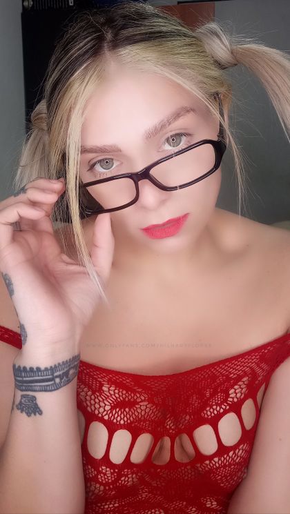 hilharyflores OnlyFans picture